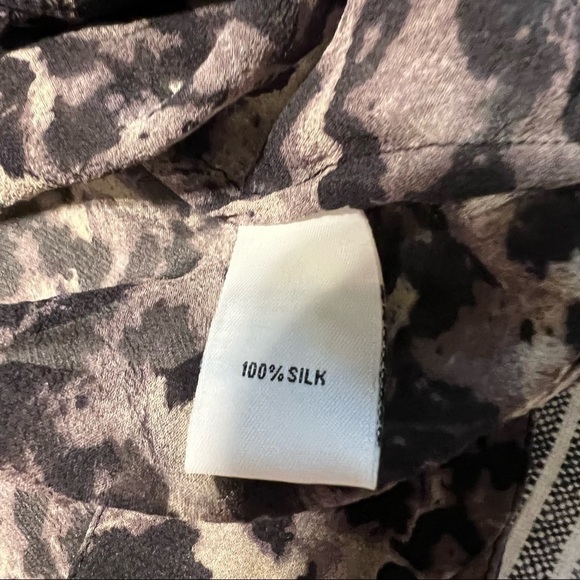 Kenneth Cole New York (EUC) 100% SILK Top, Size 12 - Picture 11 of 12